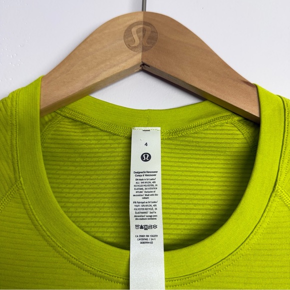 Lululemon Swiftly Tech Short-Sleeve Shirt 2.0 *Hip Length
Lichen Lime Size 4 NWT - Picture 2 of 5